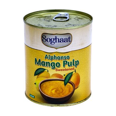 Soghaat Alphonso Mango Pulp 850g, front of pack